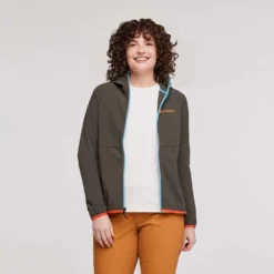 Cotopaxi Women's Vuelta Performance Windbreaker Jacket - Iron -Elara Wear Shop 1200x1200 png S23 W Vuelta Performance Windbreaker Iron 1