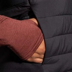 BROOKS Women's Shield Hybrid Vest 2.0 - Black -Elara Wear Shop 221556 001 D3 Shield Hybrid Vest 2