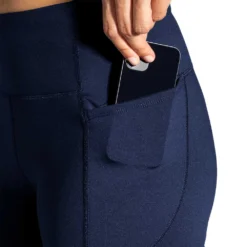 BROOKS Women's Moment 8in Short Tight - Navy -Elara Wear Shop 221585 451 D2 Moment 8in Short Tight