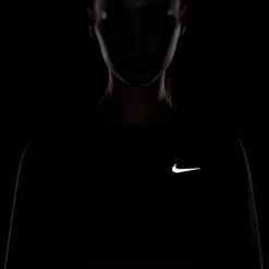 Women's Nike Element Crew - Black/Reflective Silver -Elara Wear Shop CU3277 010 PHSYM006 2000