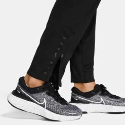 Nike Women's Run Division Pant - Black -Elara Wear Shop DQ6652 010 PHSYM002 1