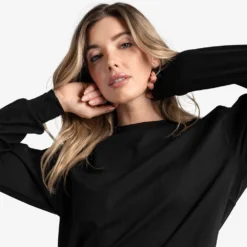 LOLE Women's Om Tech Crew Neck Long Sleeve Top - Black Beauty -Elara Wear Shop LSW4404 N415 2 2048x2860 b8887aaf 5c77 4d77 8c1a 99f5882bc8f4