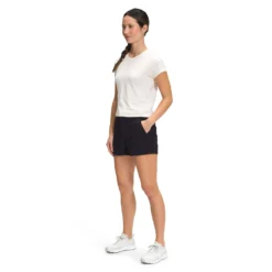 NORTH FACE Women's Never Stop Wearing Short - TNF Black -Elara Wear Shop NF0A7WS9 JK3 model34 1