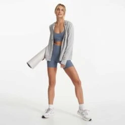 Vuori Women's Halo Performance Hoodie 2.0 - Pale Grey Heather -Elara Wear Shop VW268PHG SP23 W ECOMM FLEECE FULL 2653 1x1 0480fa94 0653 4d2a 84ba 431a6d8837db 1200x crop center jpg