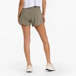 Vuori Women's Clementine 4" Short 2.0 - Light Oregano -Elara Wear Shop VW3004LOR 00148 1200x crop center jpg
