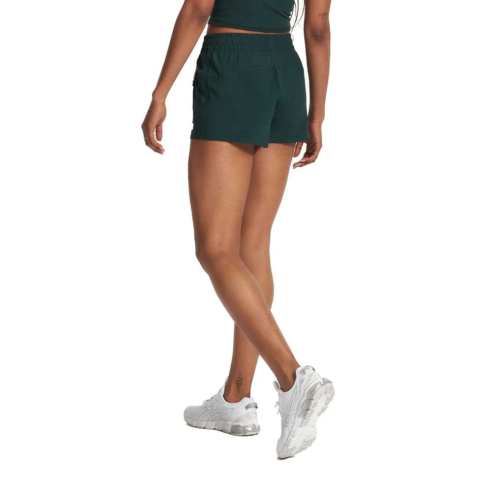 Vuori Women's Dash Short - Grass 2 Vuori Women's Dash Short - Grass - Image 2