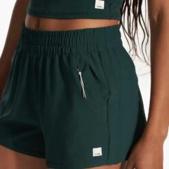 Vuori Women's Dash Short - Grass 8 Vuori Women's Dash Short - Grass -Elara Wear Shop VW367GRS FA23 W ECOMM SHORTS DETAIL 7