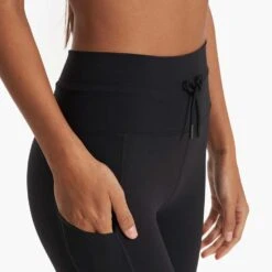 Vuori Women's Daily Pocket Legging - Black -Elara Wear Shop VW490BLK FA22 W ECOMM BOTTOM 3268