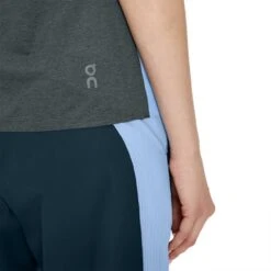 On Running Women's Performance T - Stratosphere/Black -Elara Wear Shop webimage 7B99903C 9986 4575 B8CAAE989349A2EA